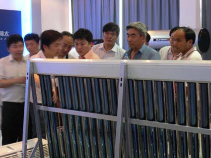 建設(shè)部領(lǐng)導(dǎo)參觀神太公司